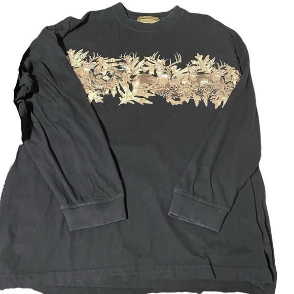 Nunavut Adventures Pullover long Sleeve Tshirt with Deer on the front. Size M - Picture 1 of 7